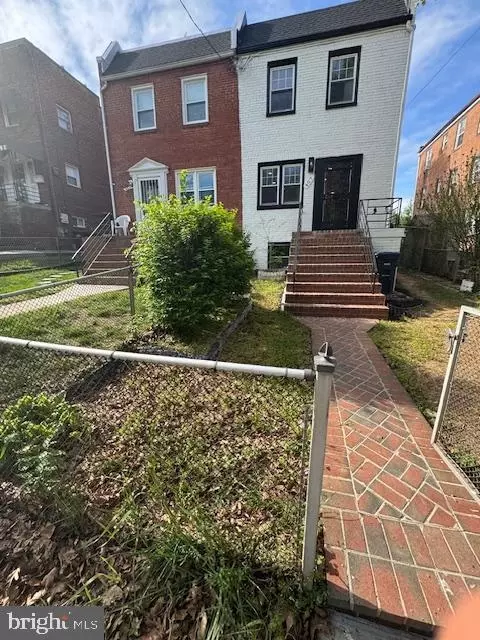 407 Xenia St SE, Washington, DC 20032