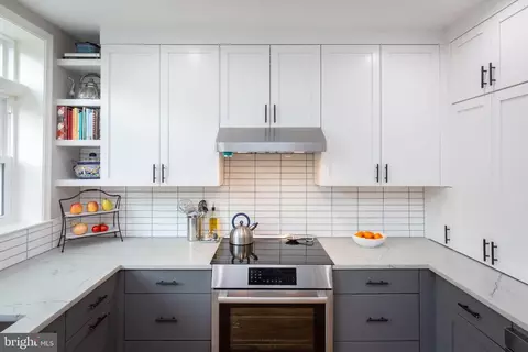 Kitchen - 1354 L St SE, Washington, DC 20003 photo 2 of 13