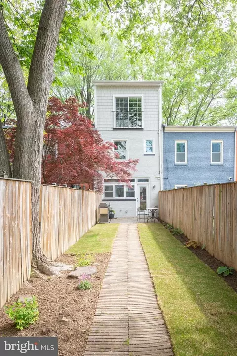 Exterior - 1354 L St SE, Washington, DC 20003 photo 6 of 8