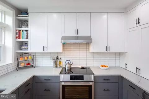 Kitchen - 1354 L St SE, Washington, DC 20003 photo 12 of 13