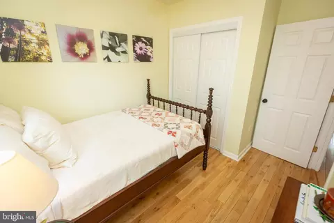 Bedroom - 1354 L St SE, Washington, DC 20003 photo 6 of 6