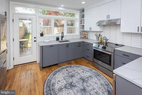 Kitchen - 1354 L St SE, Washington, DC 20003 photo 4 of 13
