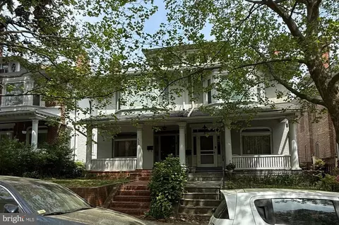 3739 Jocelyn St NW, Washington, DC 20015