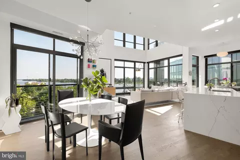 525 Water St SW #401, Washington, DC 20024