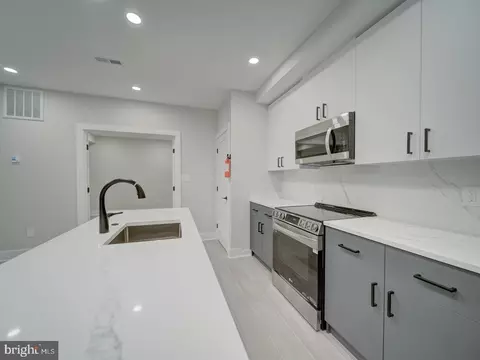 Kitchen - 1004 18th St NE #2, Washington, DC 20002 photo 5 of 8