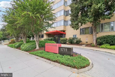 1711 Massachusetts Ave NW #433, Washington, DC 20036