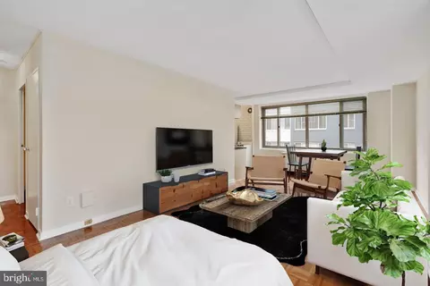 940 25th St NW #710-S, Washington, DC 20037 photo 7