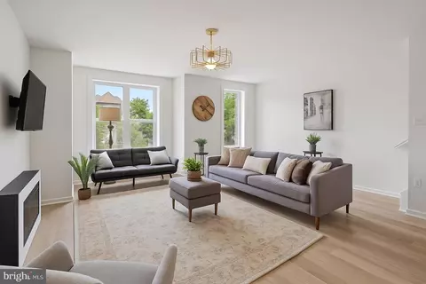 1307 Fairmont St NW #2, Washington, DC 20009