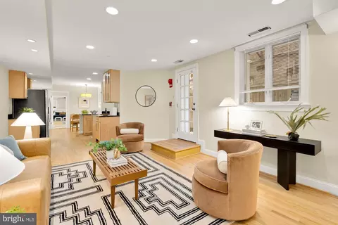 1320 Park Rd NW #1, Washington, DC 20010