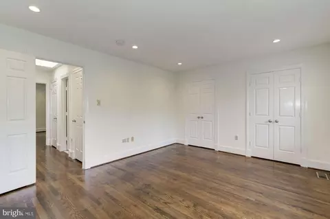 Bedroom - 3917 Georgetown Ct NW, Washington, DC 20007 photo 2 of 4