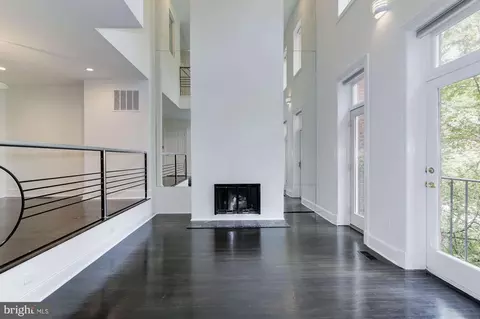 Living - 3917 Georgetown Ct NW, Washington, DC 20007 photo 3 of 7
