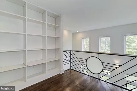 Entry Way - 3917 Georgetown Ct NW, Washington, DC 20007 photo 3 of 3