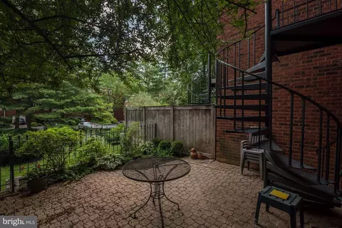 Exterior - 3917 Georgetown Ct NW, Washington, DC 20007 photo 2 of 2