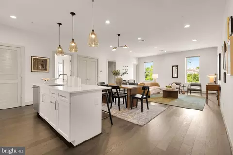 770 Park Rd NW #201, Washington, DC 20010