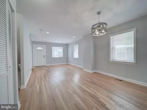 Living - 371 Chaplin St SE, Washington, DC 20019 photo 10 of 11