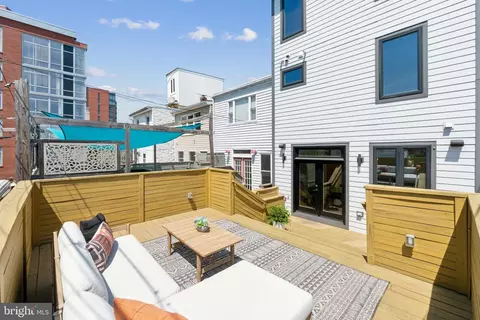 Exterior - 321 L St NE, Washington, DC 20002 photo 3 of 7