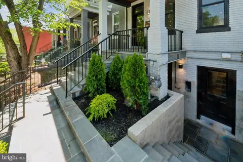 Exterior - 321 L St NE, Washington, DC 20002 photo 6 of 7