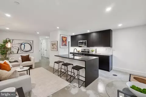 Other - 321 L St NE, Washington, DC 20002 photo 10 of 14
