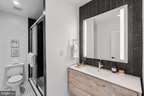 Bath - 321 L St NE, Washington, DC 20002 photo 5 of 6