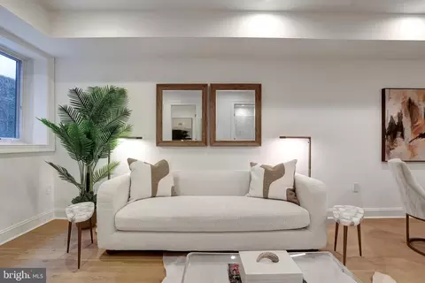 1335 11th NW #3, Washington, DC 20001