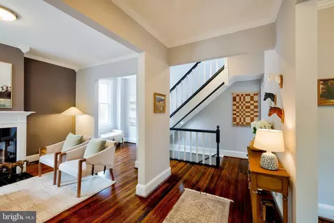 209 11th St NE, Washington, DC 20002 photo 9