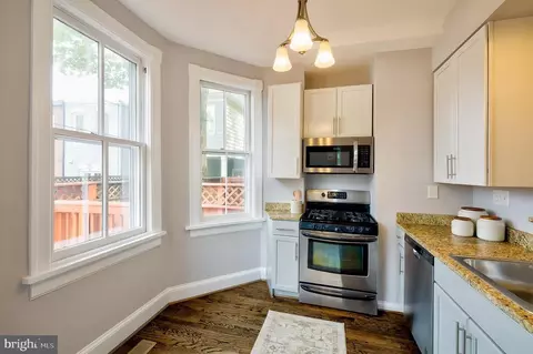 209 11th St NE, Washington, DC 20002 photo 28