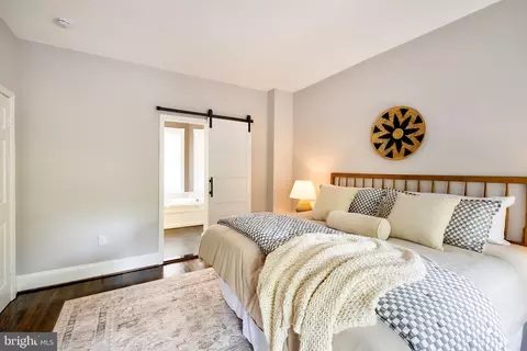 209 11th St NE, Washington, DC 20002 photo 34