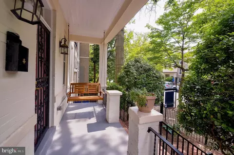 209 11th St NE, Washington, DC 20002 photo 8