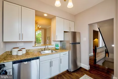 209 11th St NE, Washington, DC 20002 photo 29