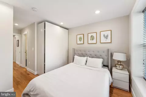 718 13th St SE, Washington, DC 20003 photo 11