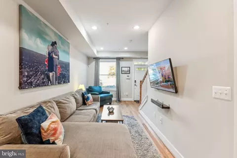 718 13th St SE, Washington, DC 20003 photo 18