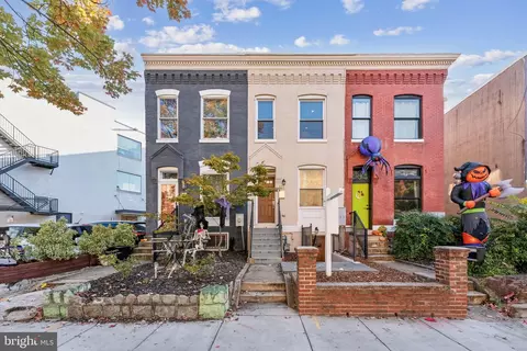 718 13th St SE, Washington, DC 20003
