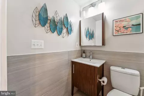 718 13th St SE, Washington, DC 20003 photo 13