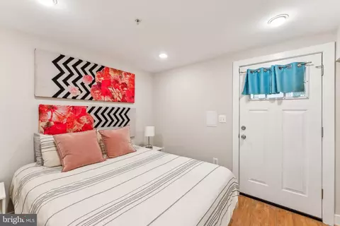 718 13th St SE, Washington, DC 20003 photo 12