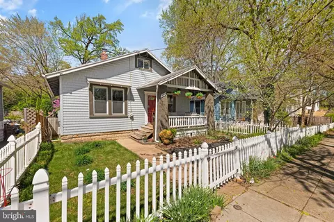 2610 Hamlin St NE, Washington, DC 20018