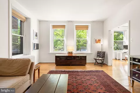 1855 Calvert St NW #101, Washington, DC 20009