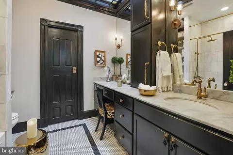 Bath - 624 14th St NE, Washington, DC 20002 photo 1 of 7
