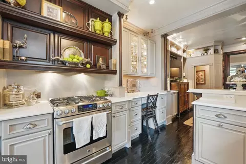 Kitchen - 624 14th St NE, Washington, DC 20002 photo 5 of 8