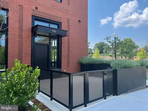 7175 12th St NW #102, Washington, DC 20012