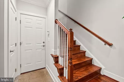 4452 12 Macarthur Blvd NW, Washington, DC 20007 photo 24