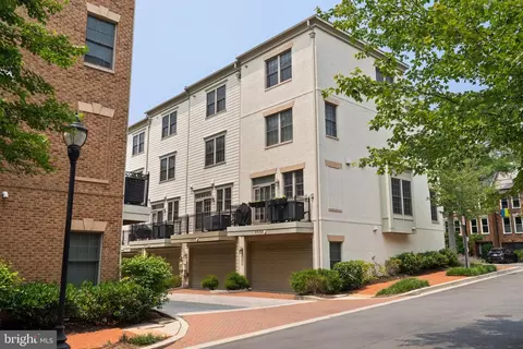 4452 12 Macarthur Blvd NW, Washington, DC 20007 photo 29