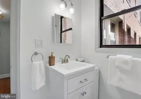 Bath - 311 7th St NE #5, Washington, DC 20002 photo 1 of 2