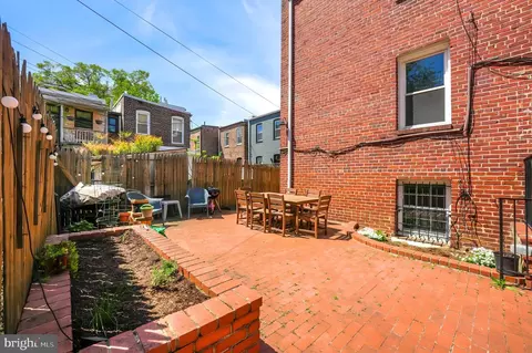 Exterior - 311 7th St NE #5, Washington, DC 20002 photo 2 of 3