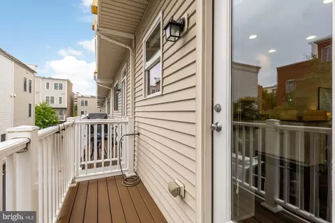 906 3rd St SE, Washington, DC 20003 photo 13