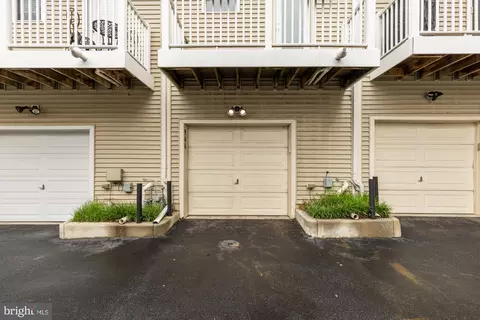 906 3rd St SE, Washington, DC 20003 photo 14