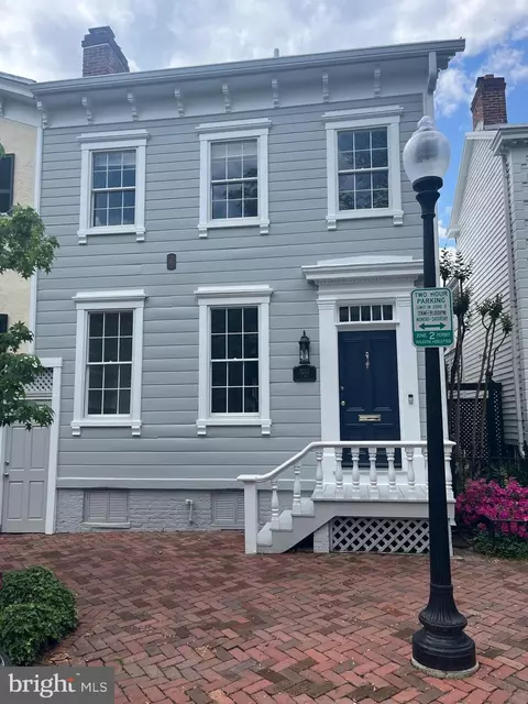 3252 O St NW, Washington, DC 20007