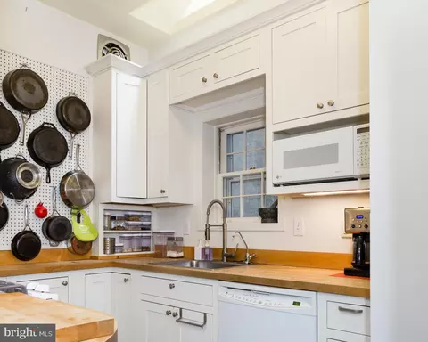 4445 Volta Pl NW, Washington, DC 20007 photo 4