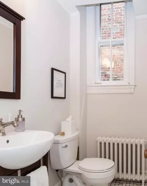4445 Volta Pl NW, Washington, DC 20007 photo 17