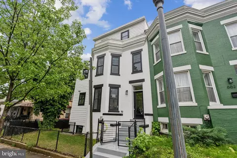 660 Columbia Rd NW, Washington, DC 20001