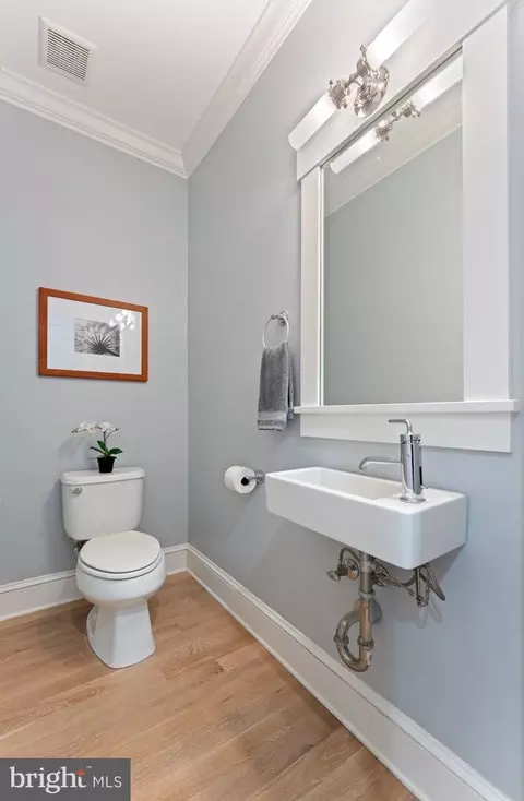 Bath - 1525 E Street St SE, Washington, DC 20003 photo 1 of 7